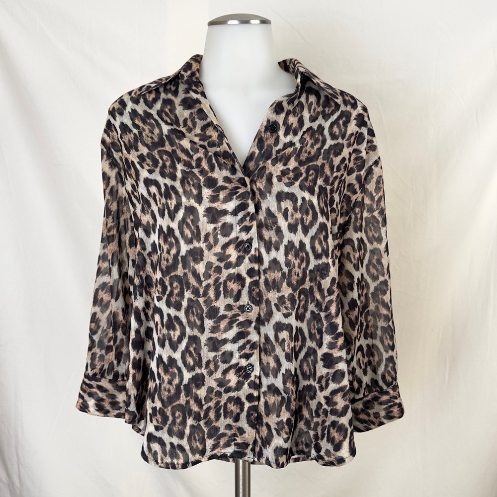 Alice + Olivia Leopard Print Button Down Shirt Size Large